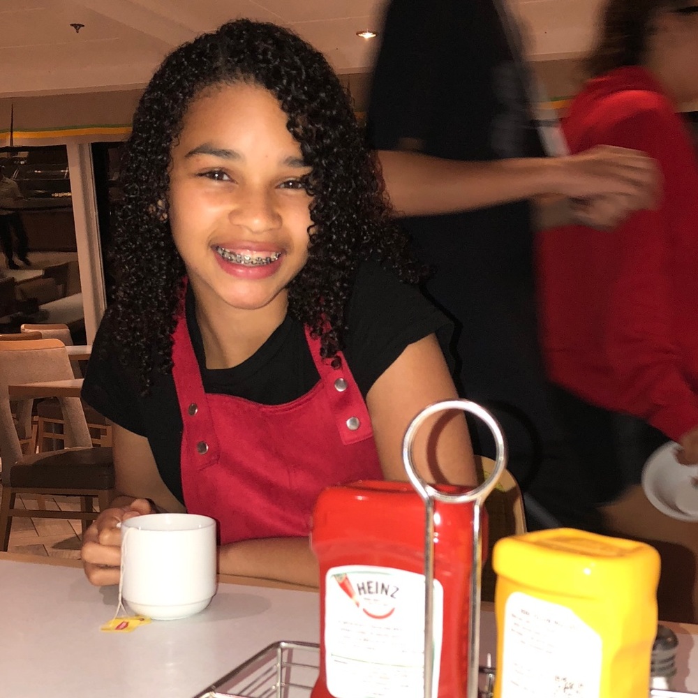 Meet your Posher, Corrine